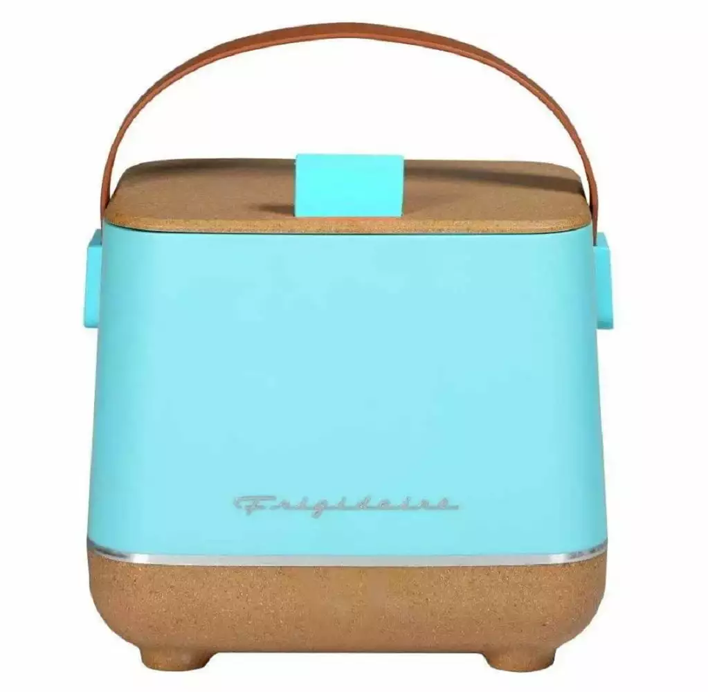 Restored Frigidaire. Portable Top Opening Lid Insulated 6-Can Mini Personal Fridge Cooler. EFMIS310. Blue (Refurbished)