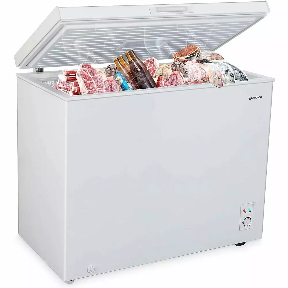 Ultra-Quiet Chest Freezer. MOOSOO 7.0 Cu ft Compact Freezer with Adjustable Temperature control